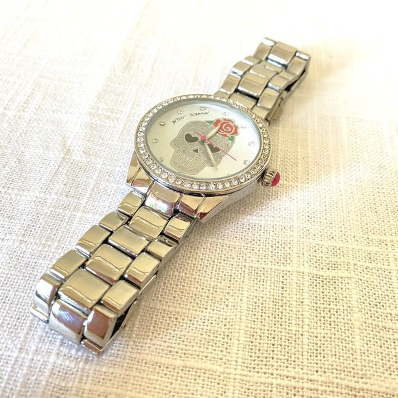 Betsey Johnson Crystal Sugar Skull Watch - Picture 2 of 6